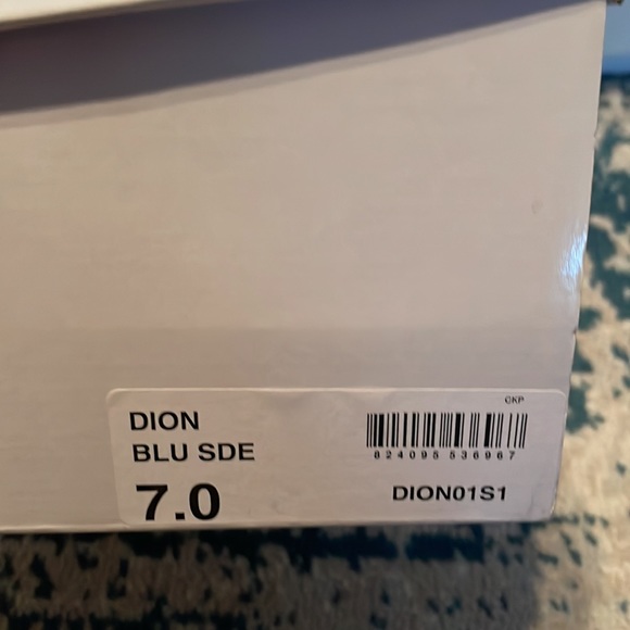 Steven Madden-Dion-size 7- blue suede high heel sandal-closed toe-elastic ankle - Picture 5 of 5